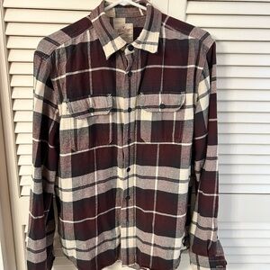American Eagle Outfitters Men's Plaid Shirt - Maroon and Cream